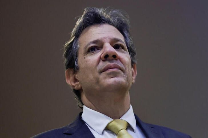 Haddad diz ter medida para compensar desoneração da folha em 2025 e apresentará a Lula