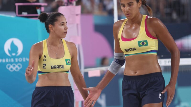 Duda e Ana Patrícia se garantem nas oitavas do vôlei de praia