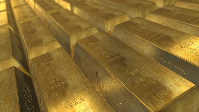 Ouro fecha em queda, abaixo de US$ 3.2 mil, menor nível em um mês