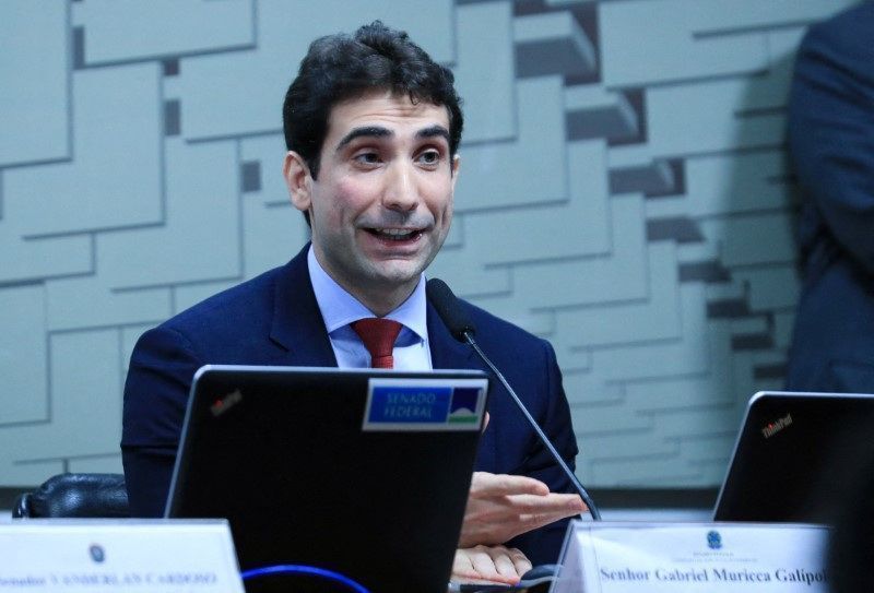 Galípolo diz que alta da Selic “está na mesa“ do Copom