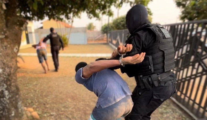 Operação Finito cumpre buscas e prende cinco em flagrante por tráfico de drogas e tortura – Jornal Advogado – Em Mato Grosso