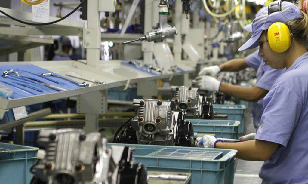 Produção industrial sobe 4,1% em junho com retomada no RS, maior alta em quatro anos