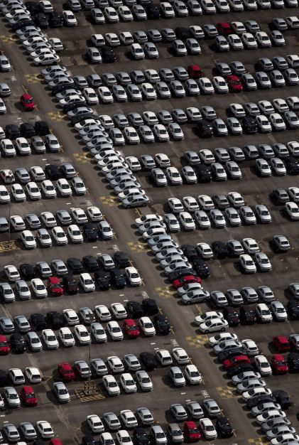 Produção e venda de veículos no Brasil crescem em outubro, diz Anfavea