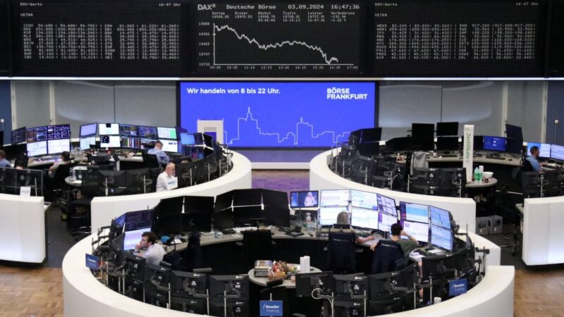 Bolsas da Europa fecham em alta à espera de corte agressivo pelo Fed