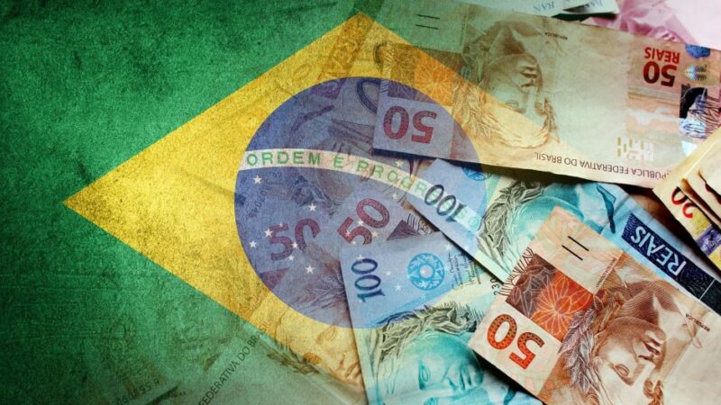 Desempenho do Brasil não reduz incertezas sobre política fiscal, diz Fitch