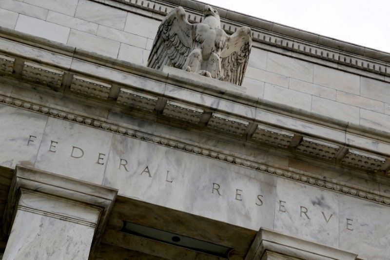 Fed desacelera corte de juros e reduz taxa em 0,25 ponto