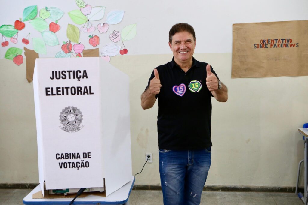 Confiante no segundo turno, Kennedy foi às urnas neste domingo; veja – Jornal Advogado – Em Mato Grosso