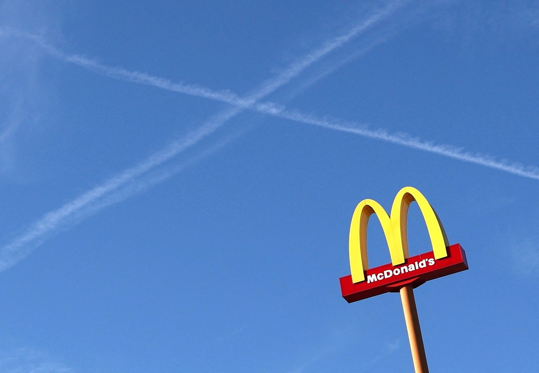 McDonald’s supera em lucro e receita, mas frustra em vendas de mesmas lojas