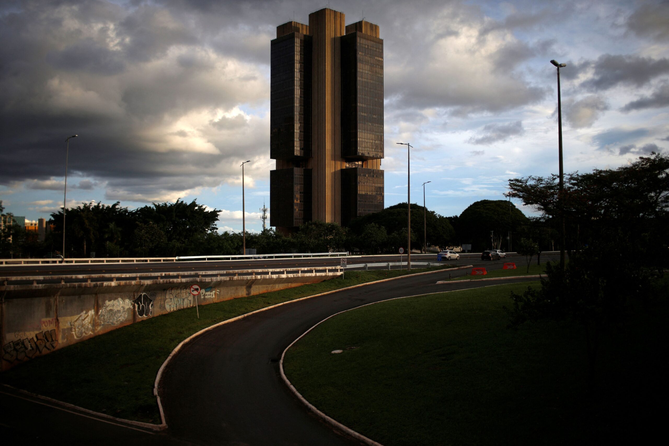 Estatais federais têm rombo de R$ 6 bi até novembro, maior para o período em 22 anos