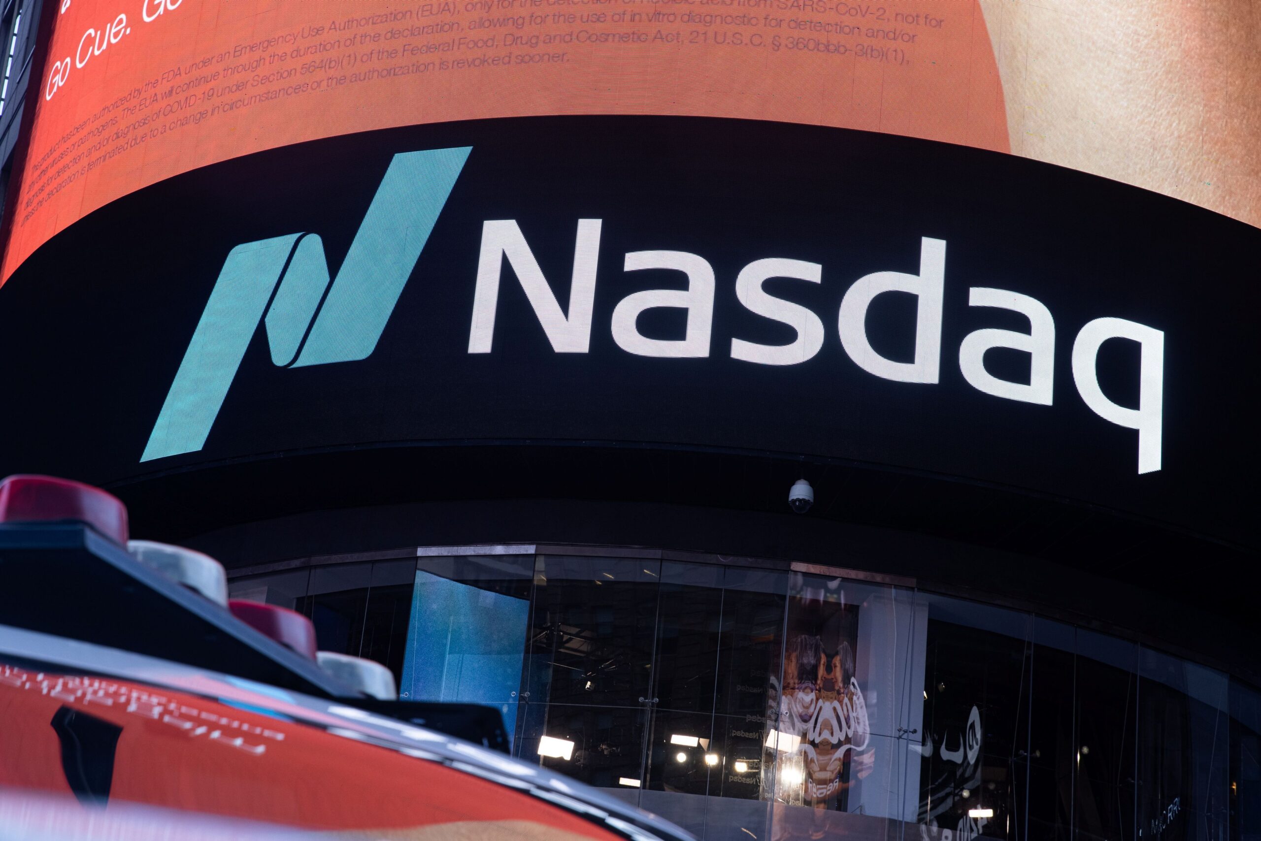 Nasdaq tem alta no lucro do 3º tri puxada por setor de tecnologia financeira