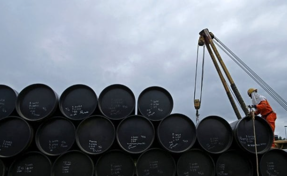 Opções de compra de alta do petróleo crescem em meio a conflito no Oriente Médio