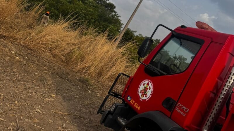 Bombeiros combatem dois incêndios em Primavera do Leste