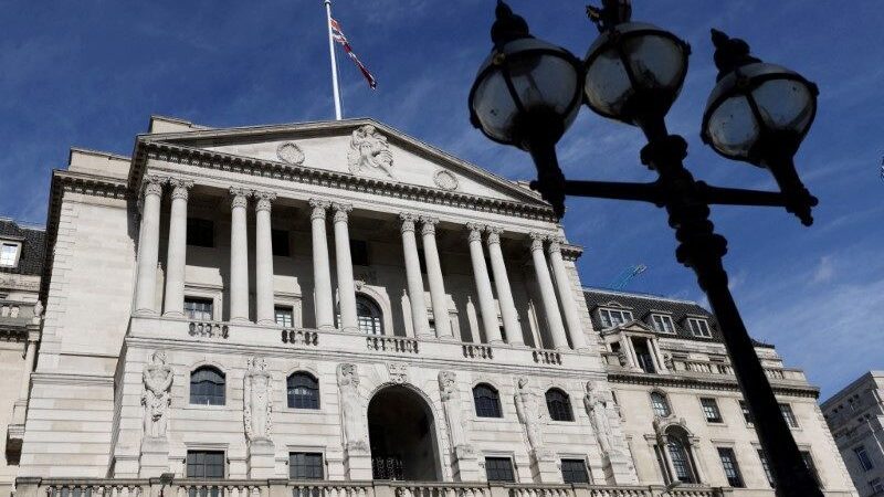 BC britânico diz que deve avançar gradualmente com cortes de juros após orçamento