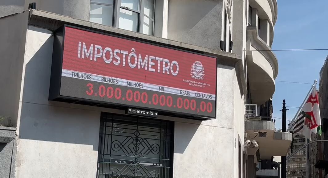 Brasileiros pagaram R$ 3 trilhões em impostos em 2024, mostra Impostômetro