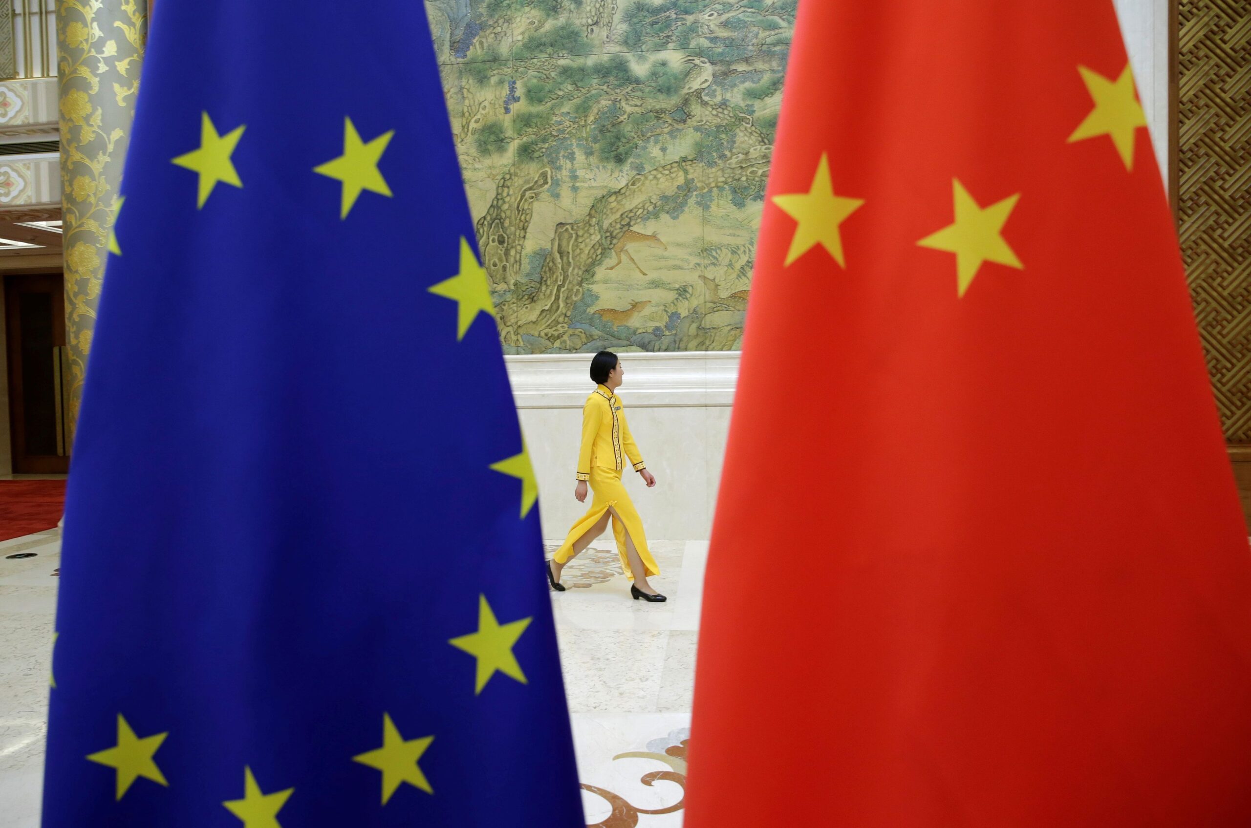 China amplia investigação sobre laticínios da UE para incluir mais programas de subsídios