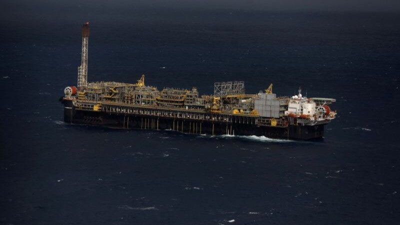 Estoques de petróleo nos EUA sobem 545 mil de barris na semana, diz DoE