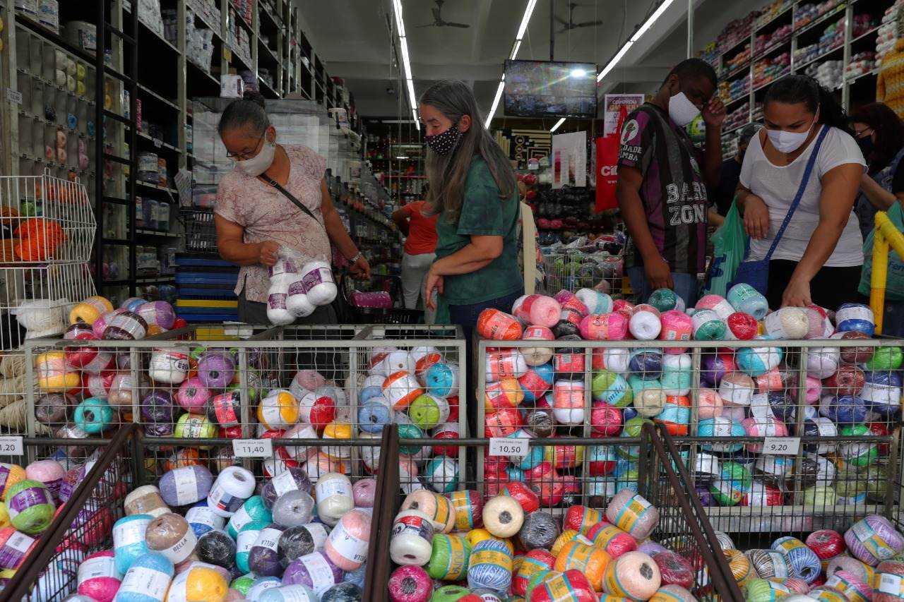 Vendas no varejo do Brasil avançam 0,5% em setembro, diz IBGE