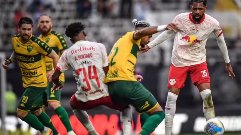 Ruim para os dois lados: Bragantino e Cuiabá empatam sem gols pelo Brasileirão