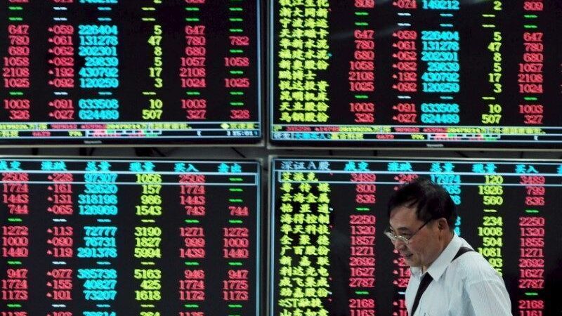 Bolsas da Ásia recuam com dado fraco de varejo na China