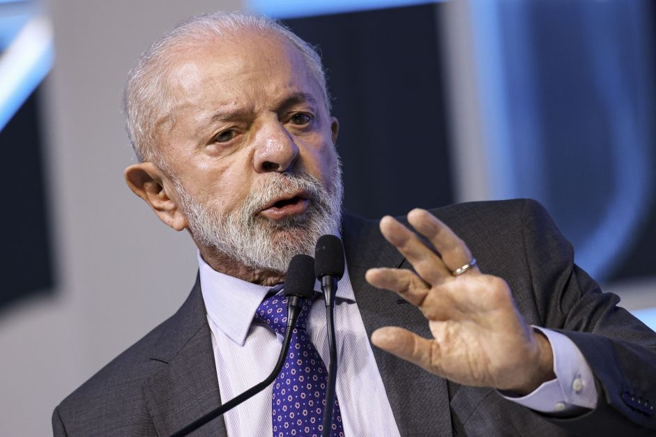 Brasileiro não quer mais trabalhar como antigamente, diz Lula