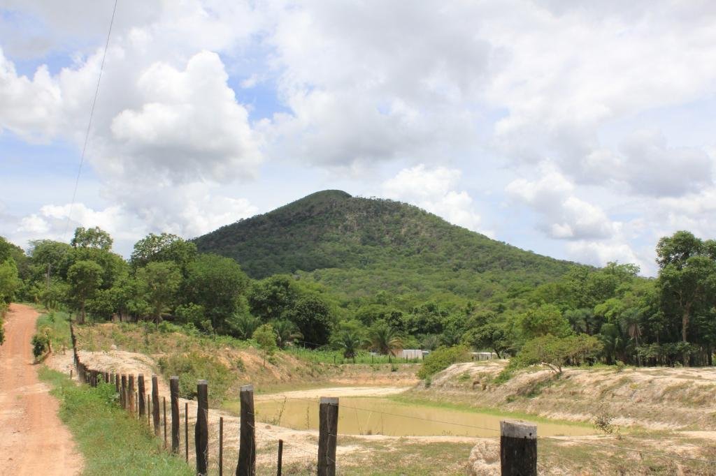 Topografia e limpeza para estruturação de trilha no Morro de Santo Antônio já foram feitas