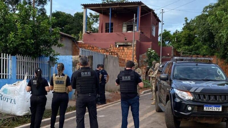 Polícia Civil cumpre 19 mandados de buscas contra investigados por tráfico de drogas em bairro da Capital