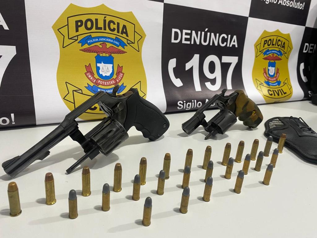 Polícia Civil prende integrantes de facções criminosas flagrados com armas e munições em Barra do Bugres