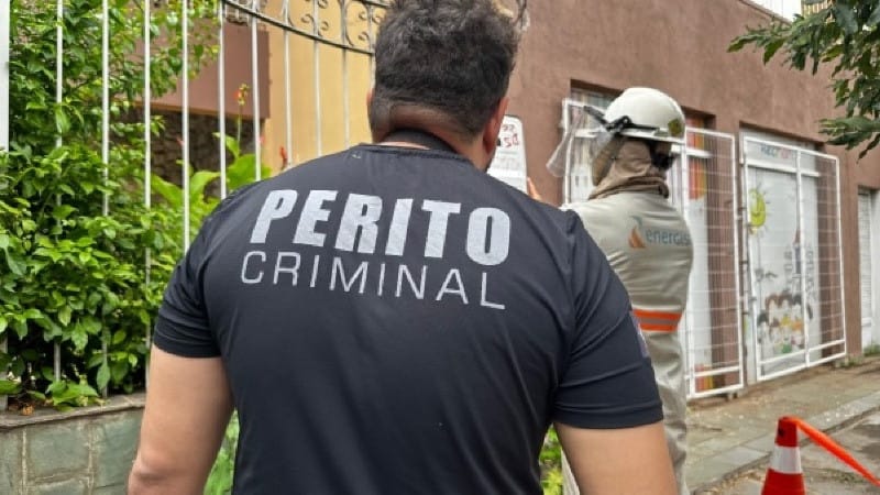 PC flagra furto de energia com medidor fantasma em casa de alto padrão com carro importado na garagem – Jornal Advogado – Em Mato Grosso