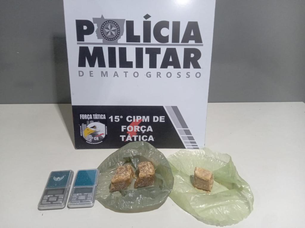 PM prende dois homens suspeitos por tráfico de drogas em Várzea Grande