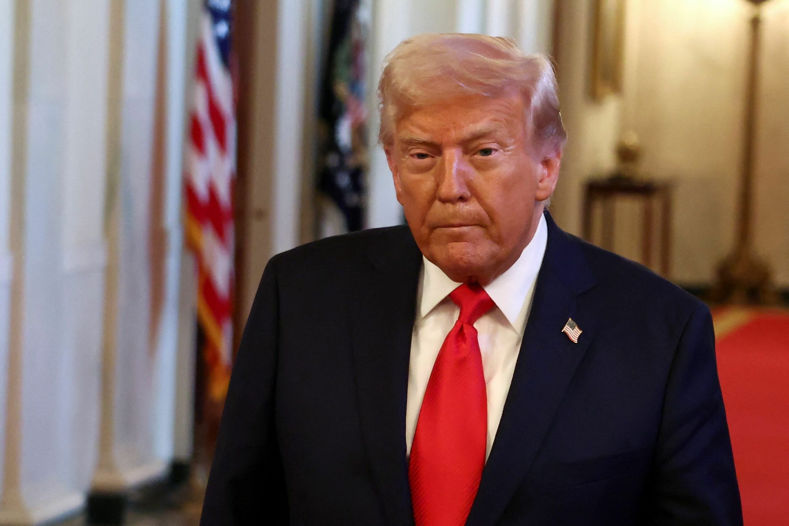 Trump diz não ter pressa por acordos e espera conclusão com UE