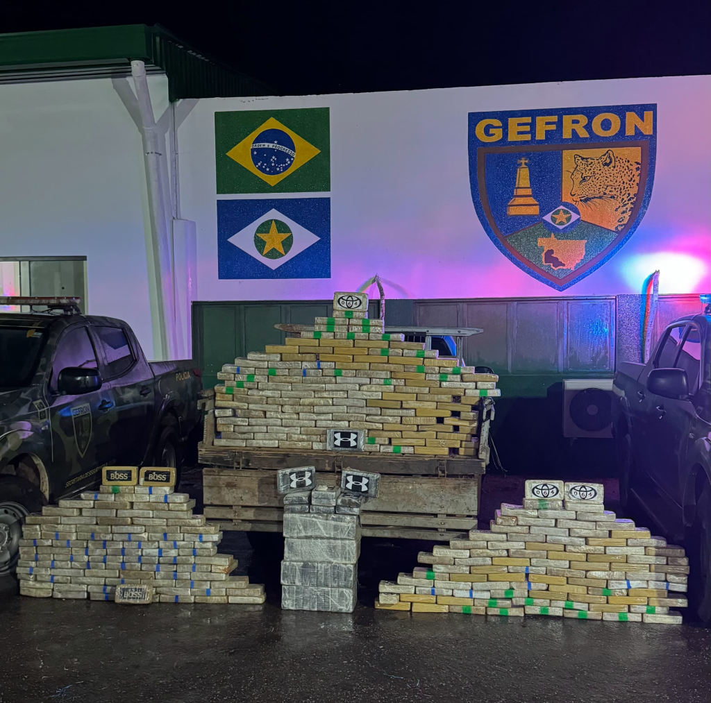 Gefron apreende 340 tabletes de drogas e causa prejuízo de R$ 6,4 milhões às facções