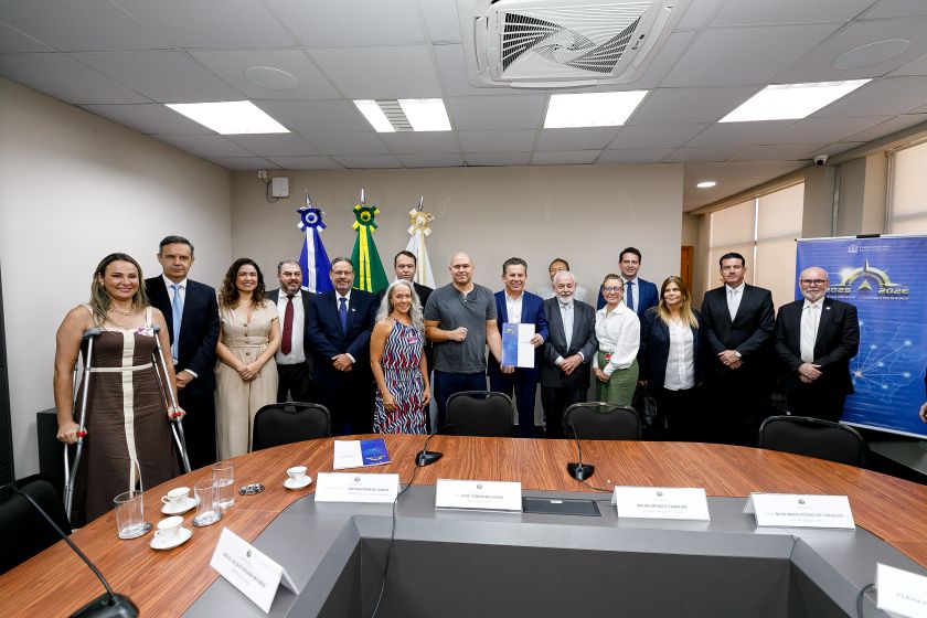 Prefeitura, MP, TJ, Governo celebram a abertura da Central de Conciliação da Saúde Pública