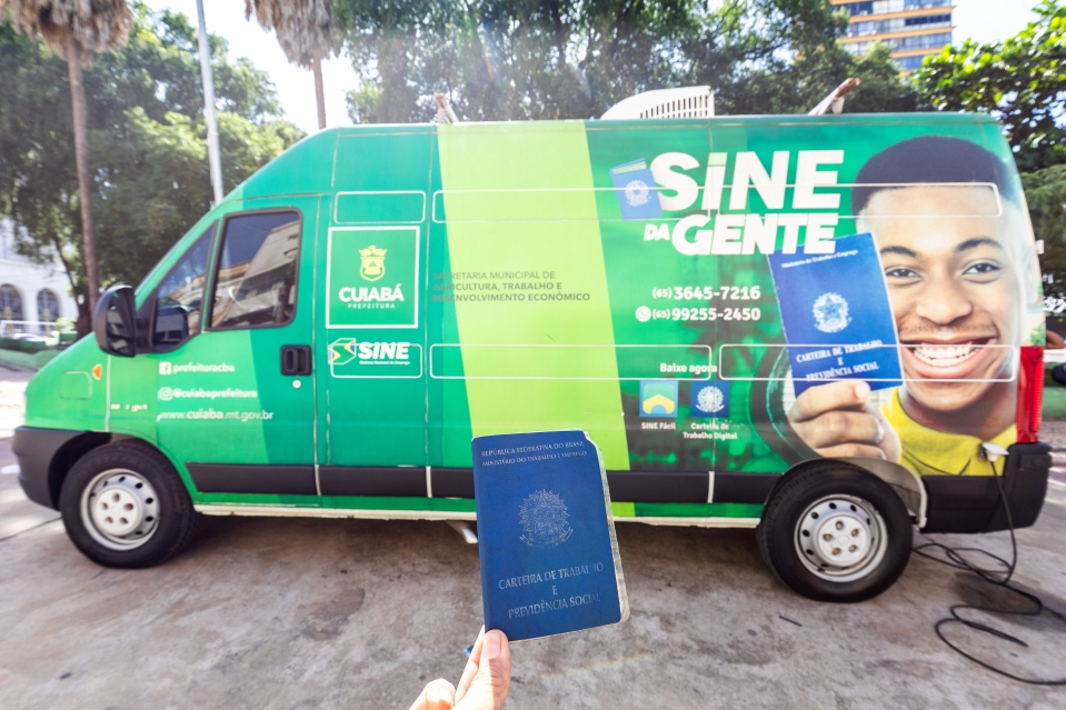 Van do Sine na Praça da República oferta 314 vagas de emprego nesta segunda-feira