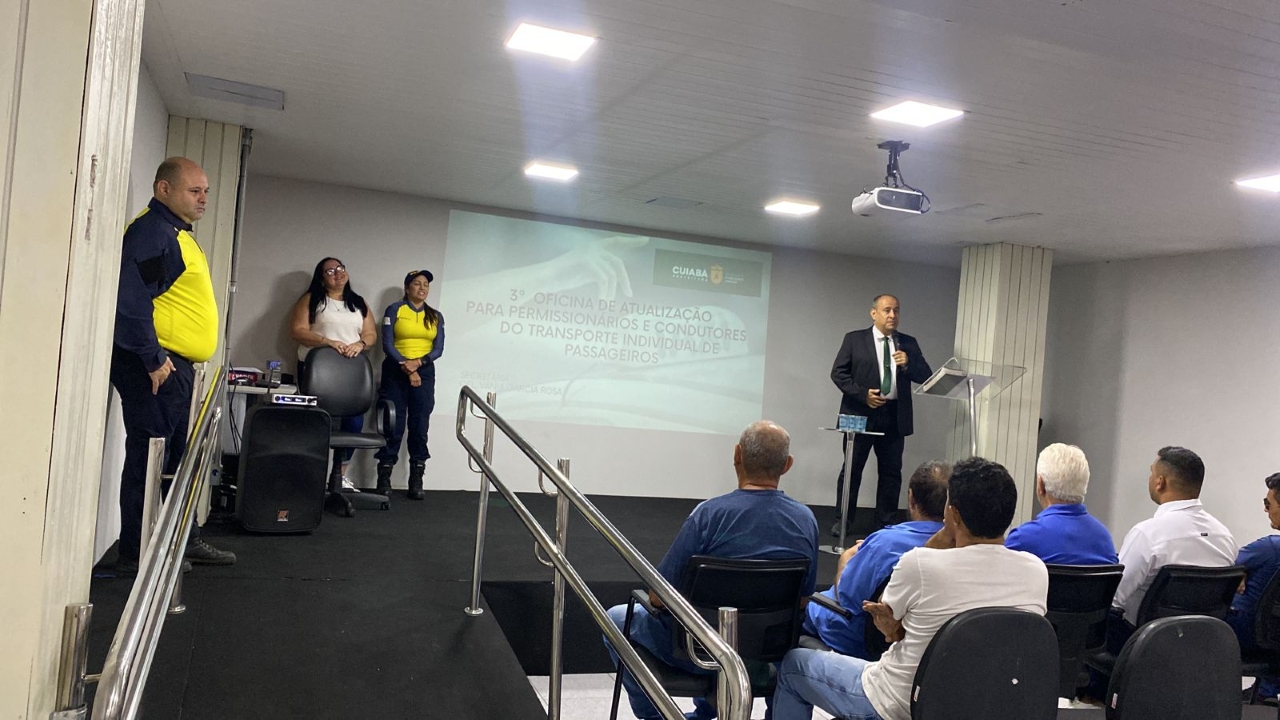 Curso obrigatório para 65 taxistas termina neste sábado (24)