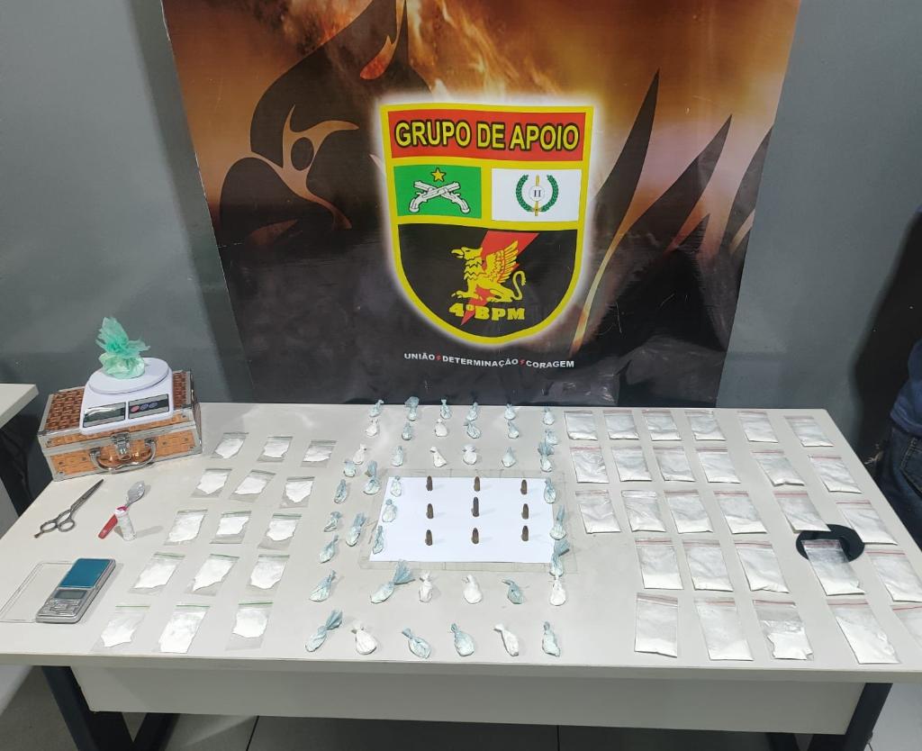 Polícia Militar prende dupla com 86 porções de cocaína em Várzea Grande