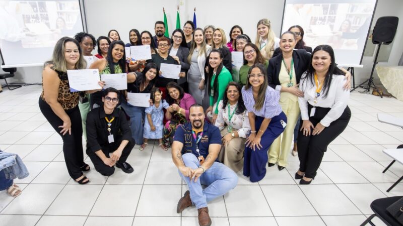 Mais de 100 certificados são entregues pela Secretaria da Mulher