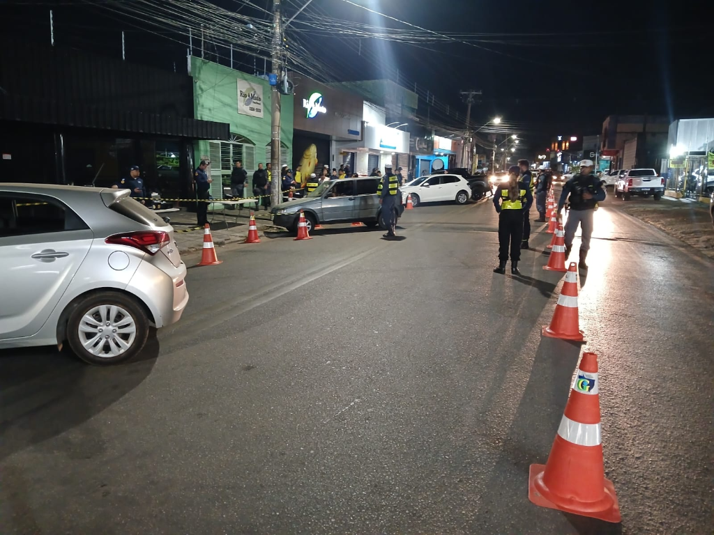 Operação Lei Seca prende quatro motoristas embriagados e remove 53 veículos em Cuiabá