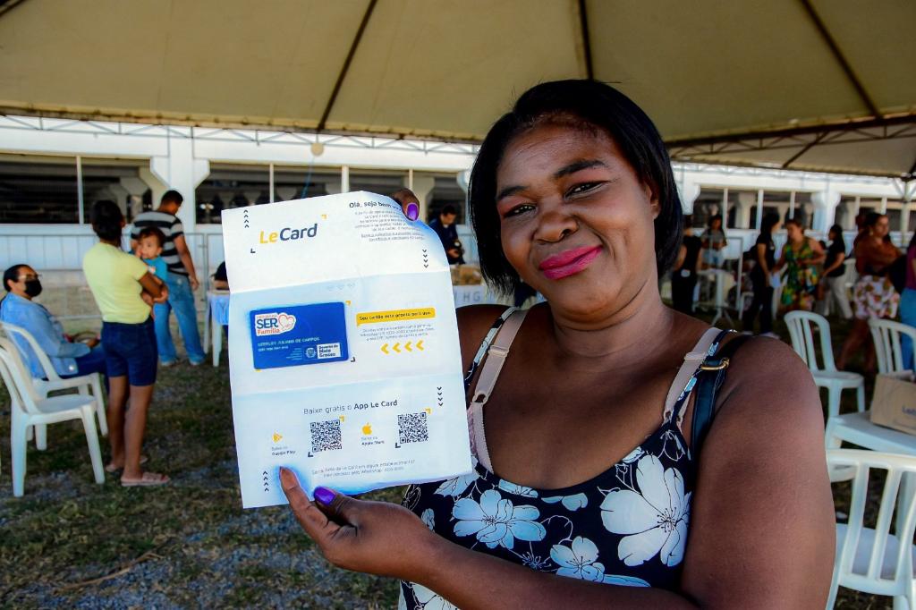 Idealizado pela primeira-dama, SER Família terá pagamentos mensais; Setasc fará mutirões para novos cadastros