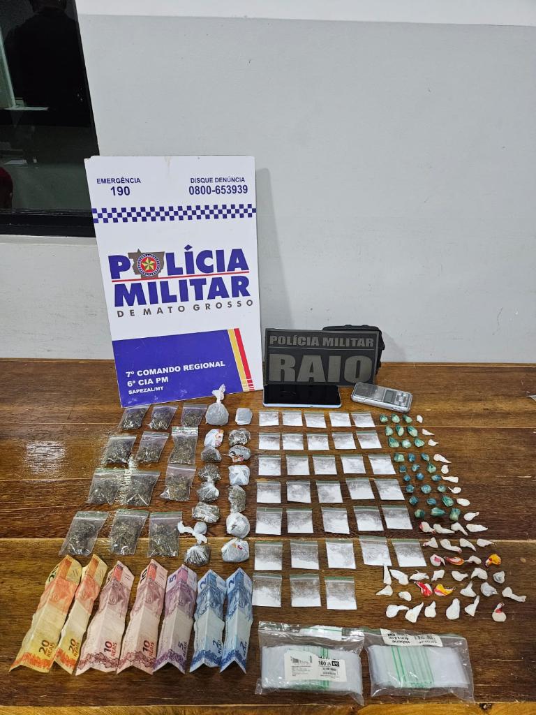 Polícia Militar prende três faccionados e apreende mais de 150 porções de drogas em Sapezal