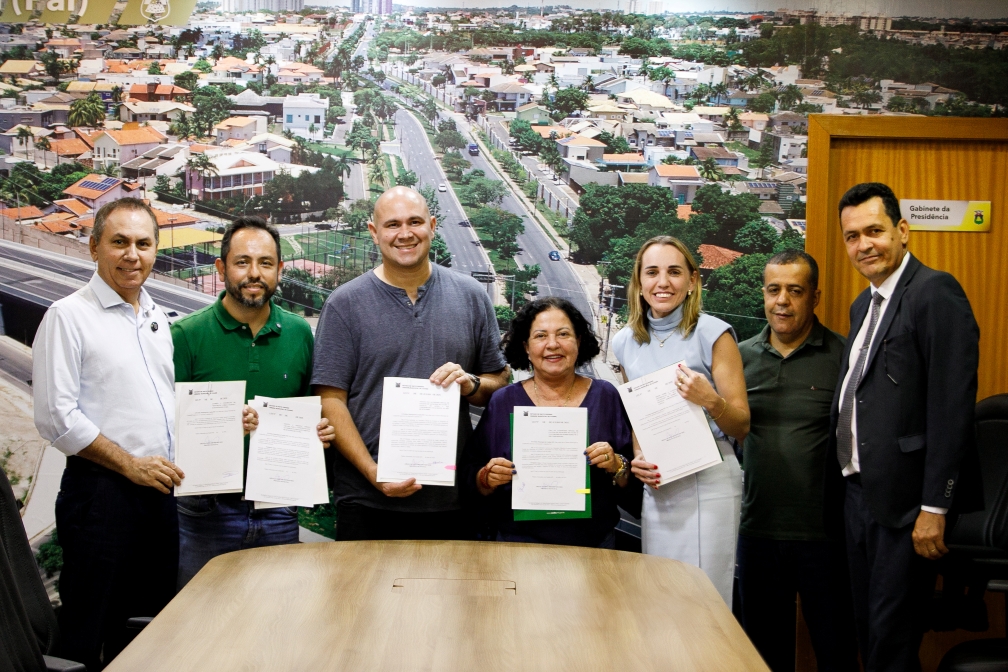 Prefeito sanciona nove leis de vereadores e reforça valorização do parlamento cuiabano