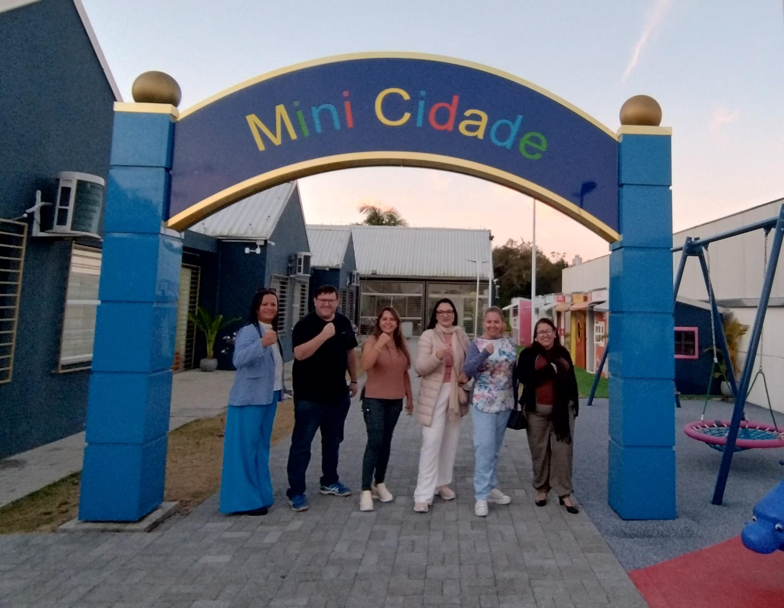 Comitiva da Prefeitura de Cuiabá visita Casa do Autista em Santa Catarina