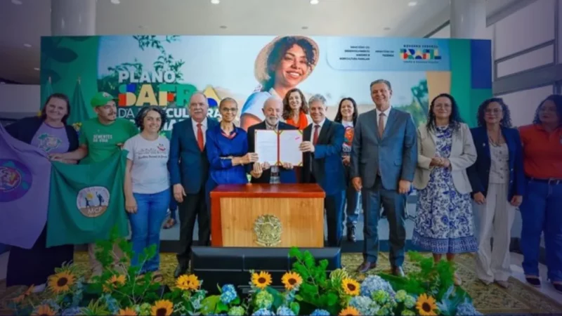 Lula anuncia recorde de R$ 89 bilhões para a agricultura familiar