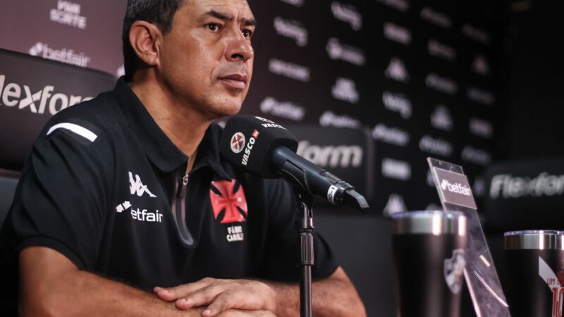 Vitória anuncia contratação do técnico Fabio Carille