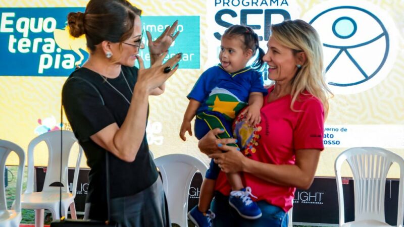 Primeira-dama, Setasc e Sefaz entregam cheque do Nota MT para Apae de Sorriso nesta terça-feira (1º)
