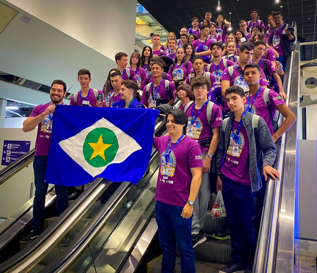 Estudantes selecionados no programa MT no Mundo já têm data marcada para embarque