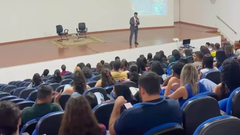 Fórum de Cuiabá celebra Dia do Estagiário com palestra sobre Inteligência Artificial e Direito
