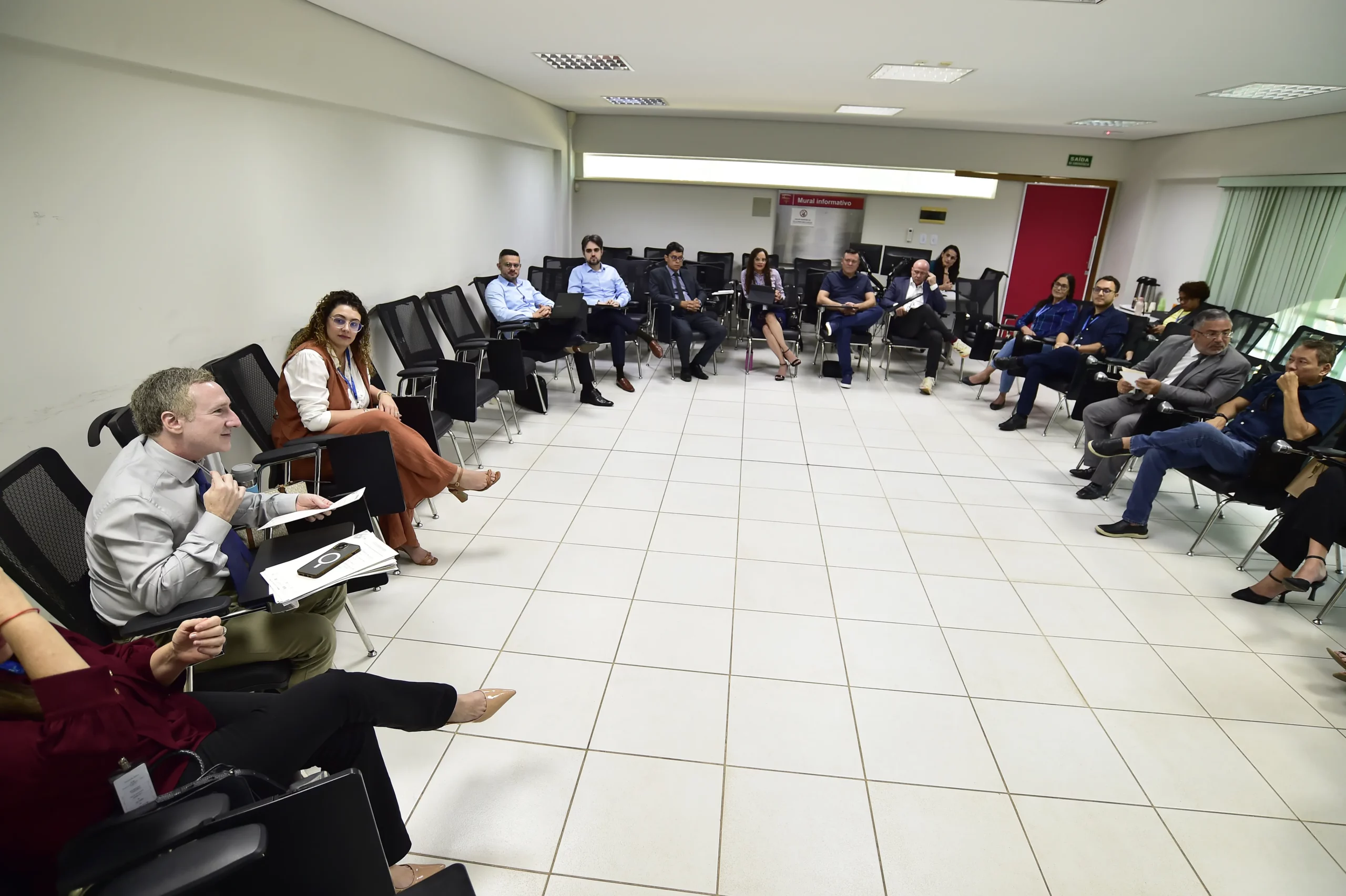 Magistrados e servidores destacam impacto humano ao concluir curso sobre política para pessoa idosa