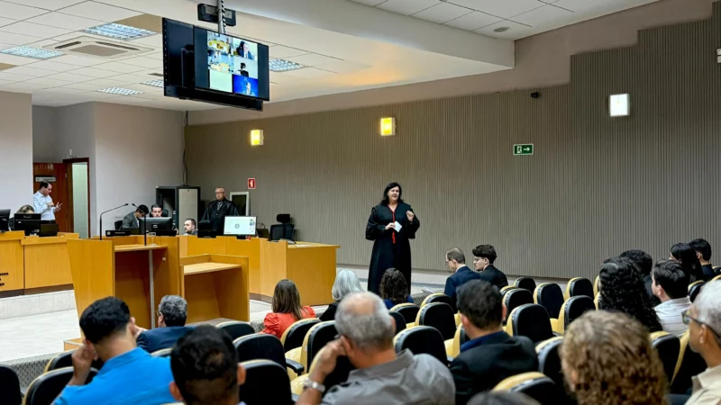 Estudantes de Direito da UNIFACC conhecem Tribunal de Justiça por meio do projeto Nosso Judiciário