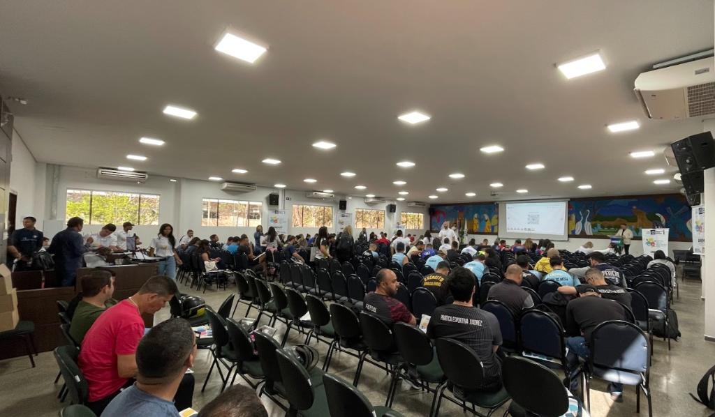 Seduc promove formação de Ensino do Esporte na escola integral com instrutores de referência nacional