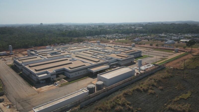 Obras dos novos Hospitais Regionais avançam em Mato Grosso; veja status do andamento